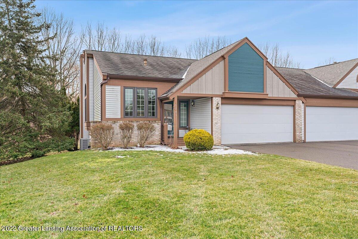 6743 Spring Tree Lane, Unit 120 Lansing, MI 48917 - Photo 2 of 38 04-Media Jett-4