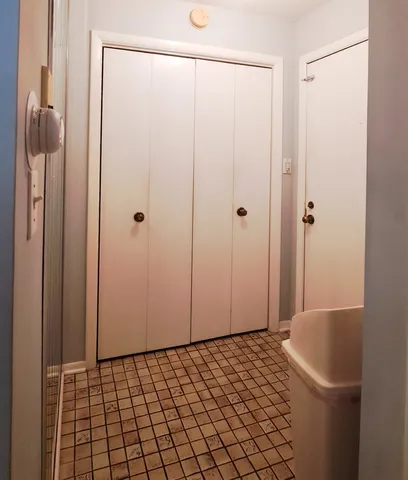 $215,000 | 9146 Grand Avenue, Unit 1SE, Franklin Park, IL 60131