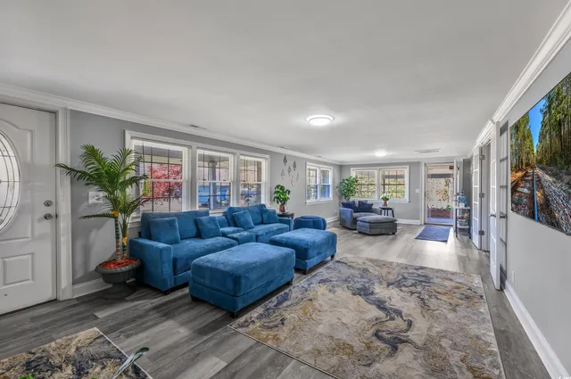 $299,000 | 912 Camp Wiggins Road, Florence, SC 29506