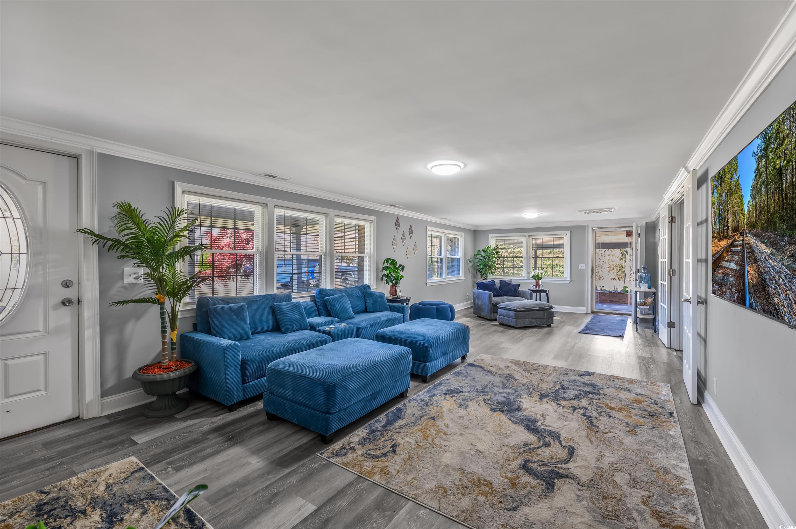 912 Camp Wiggins Road Florence, SC 29506 - Photo 5 of 33