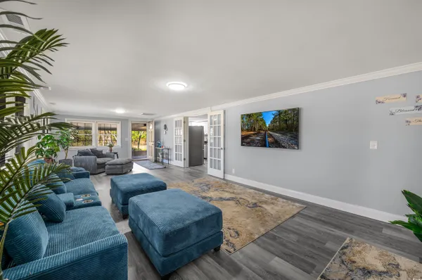 $293,500 | 912 Camp Wiggins Road, Florence, SC 29506