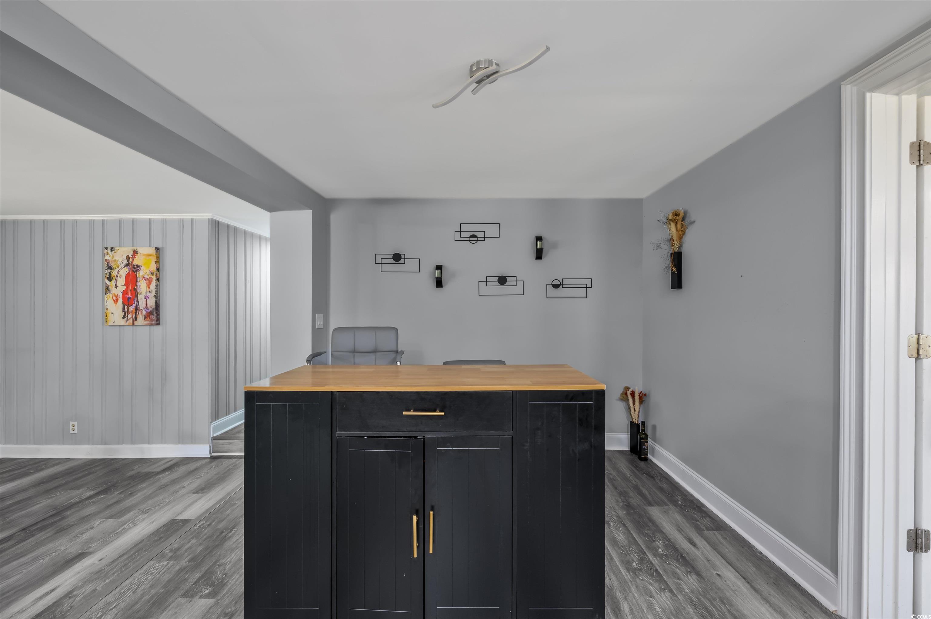 912 Camp Wiggins Road Florence, SC 29506 - Photo 7 of 33