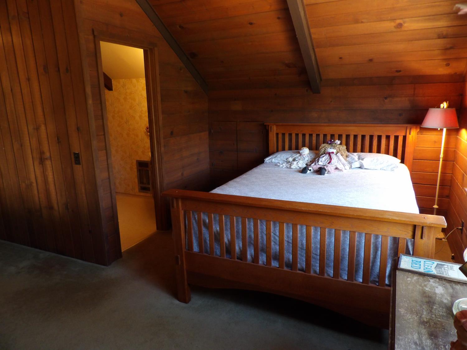 52925 Hogback Miramonte, CA 93603 - Photo 21 of 89 a bedroom with furniture and a window