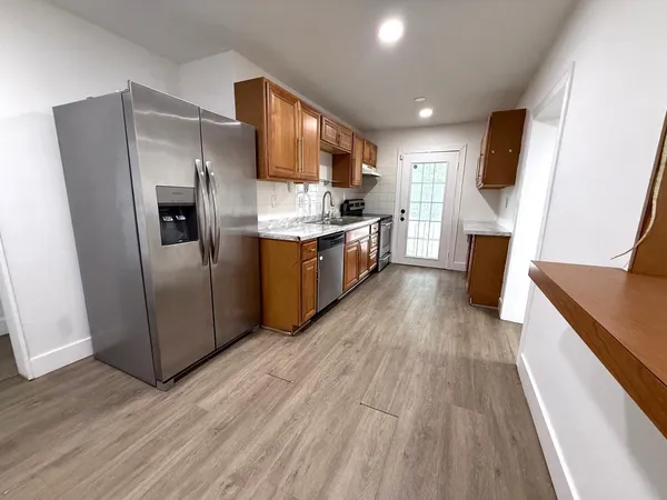 $3,300 | 3195 Reo Lane, Palm Springs, FL 33461