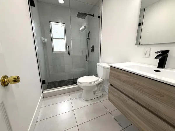 $3,300 | 3195 Reo Lane, Palm Springs, FL 33461