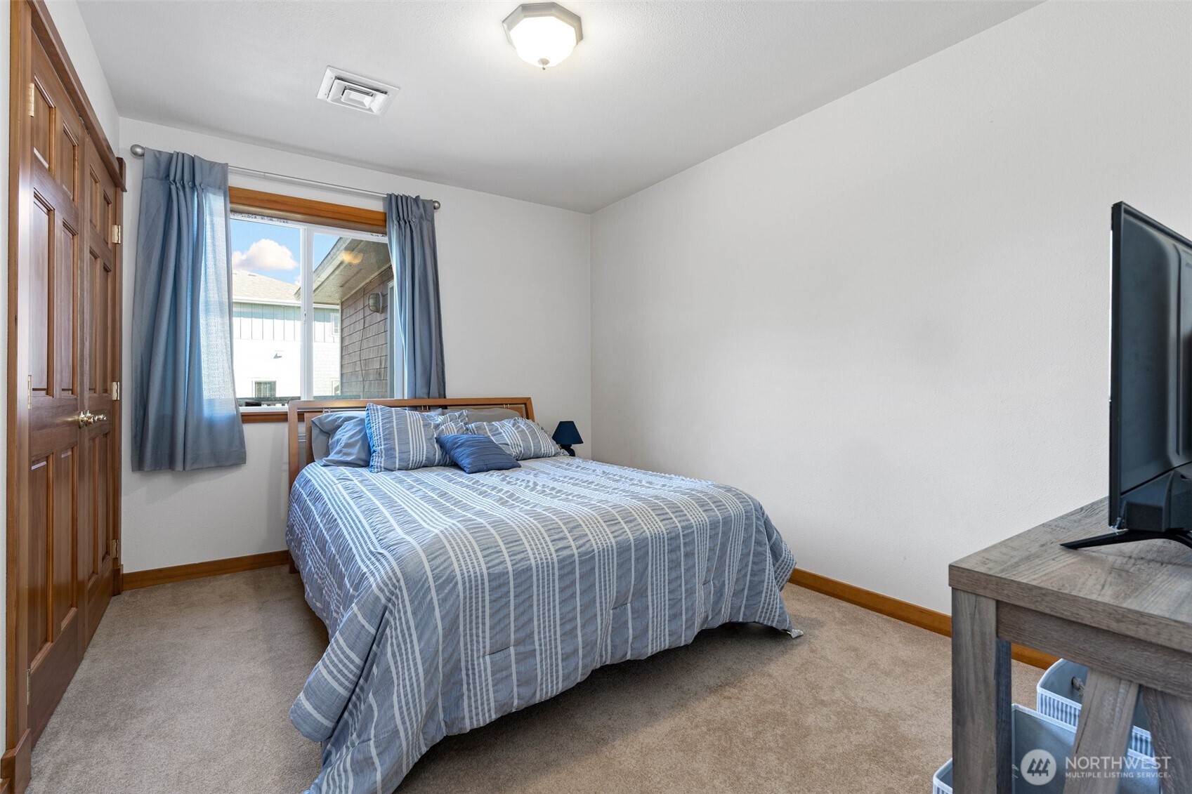 238 25th Northwest Long Beach, WA 98631 - Photo 28 of 40