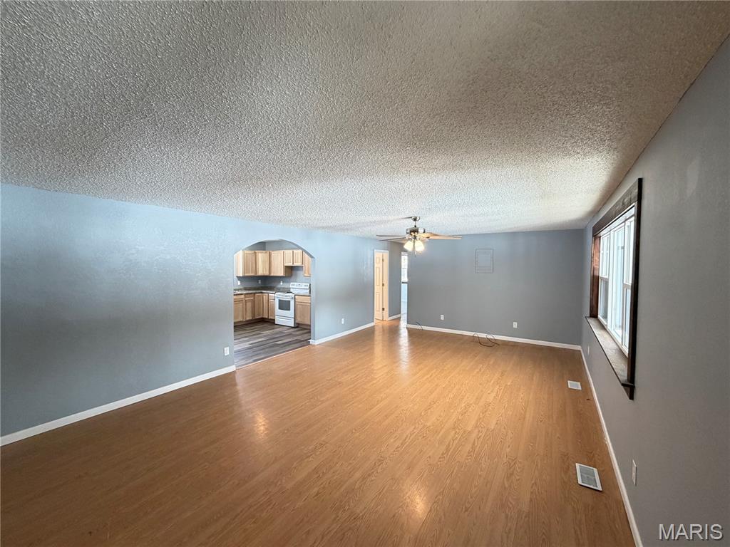 91 County Road 4237 Salem, MO 65560 - Photo 3 of 29