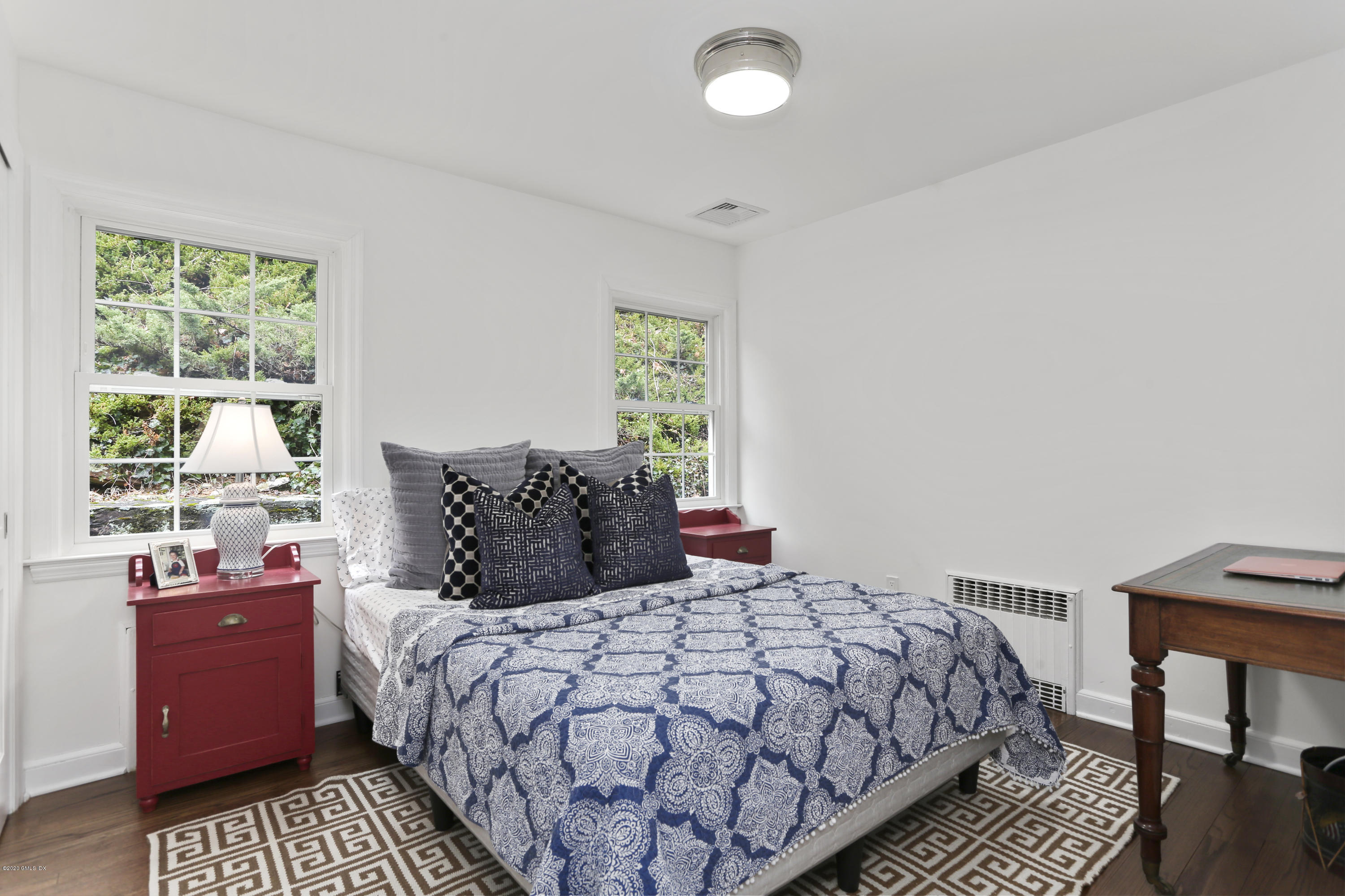 47 Glen Road Greenwich, CT 06830 - Photo 14 of 27 Family Bedroom 2