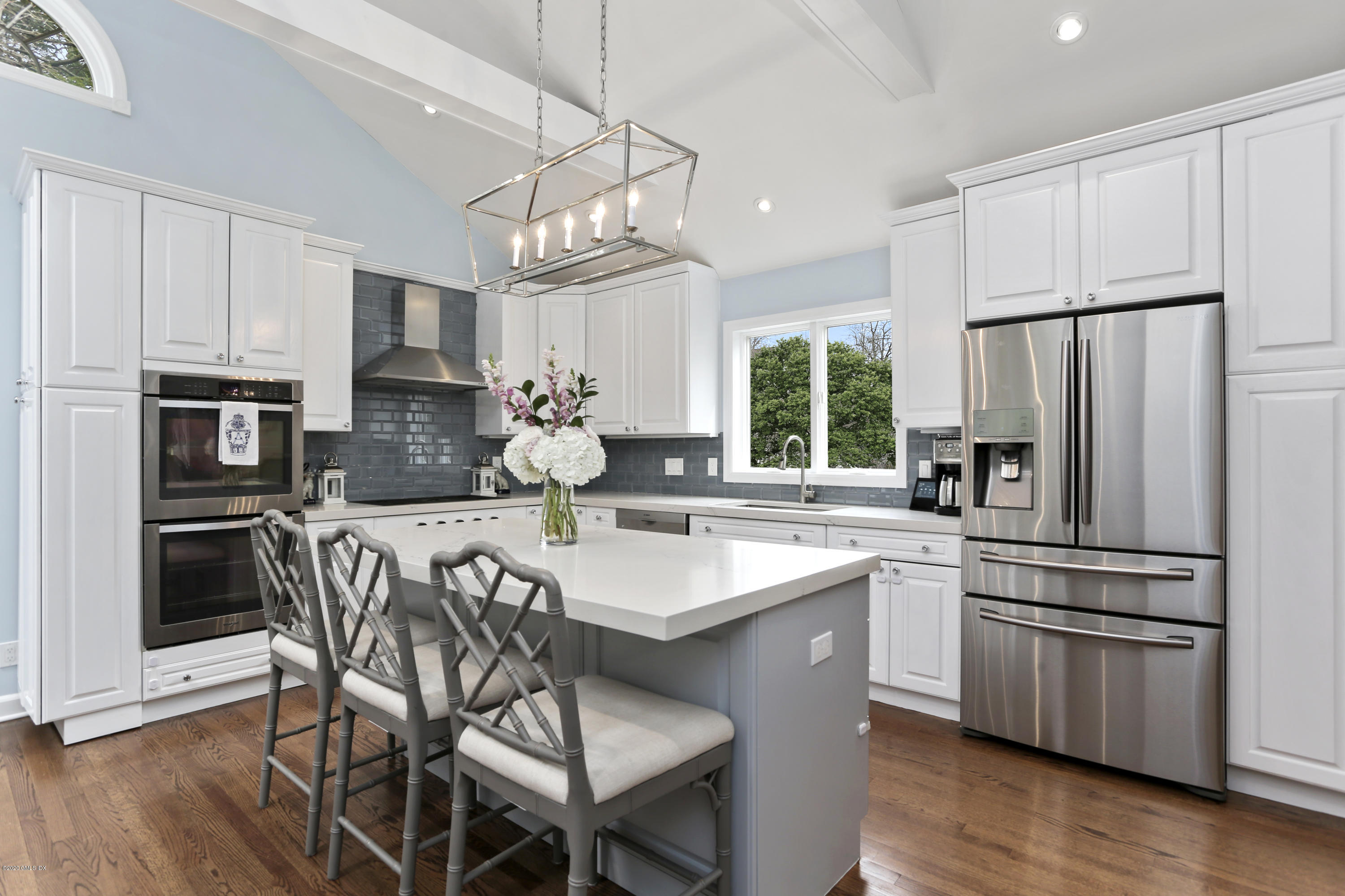 47 Glen Road Greenwich, CT 06830 - Photo 2 of 27 Stunning Kitchen