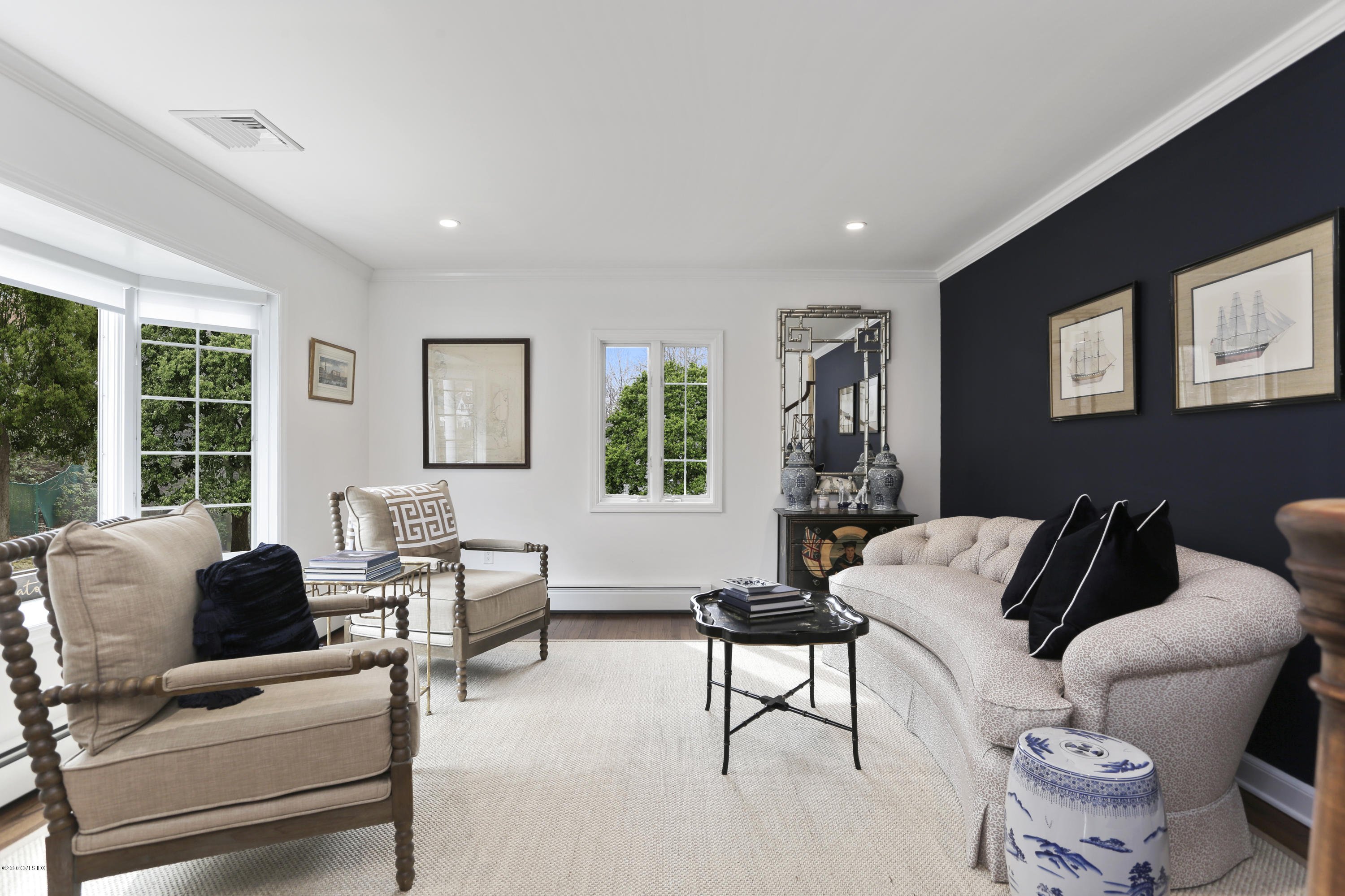 47 Glen Road Greenwich, CT 06830 - Photo 6 of 27 Living Room