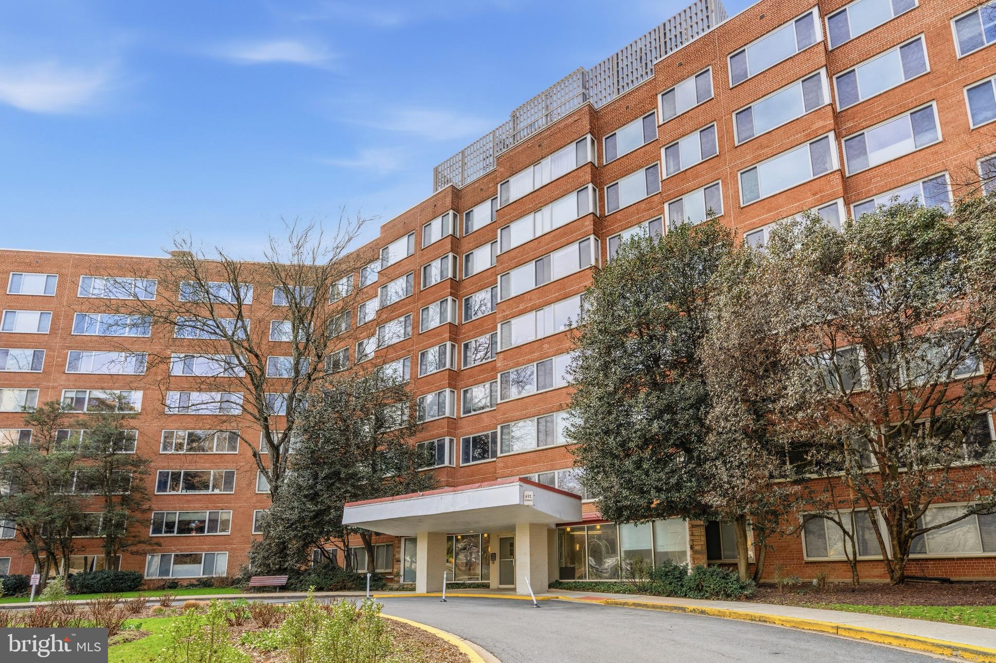 4000 Tunlaw Road Northwest, Unit 121 Washington, DC 20007 - Photo 2 of 38