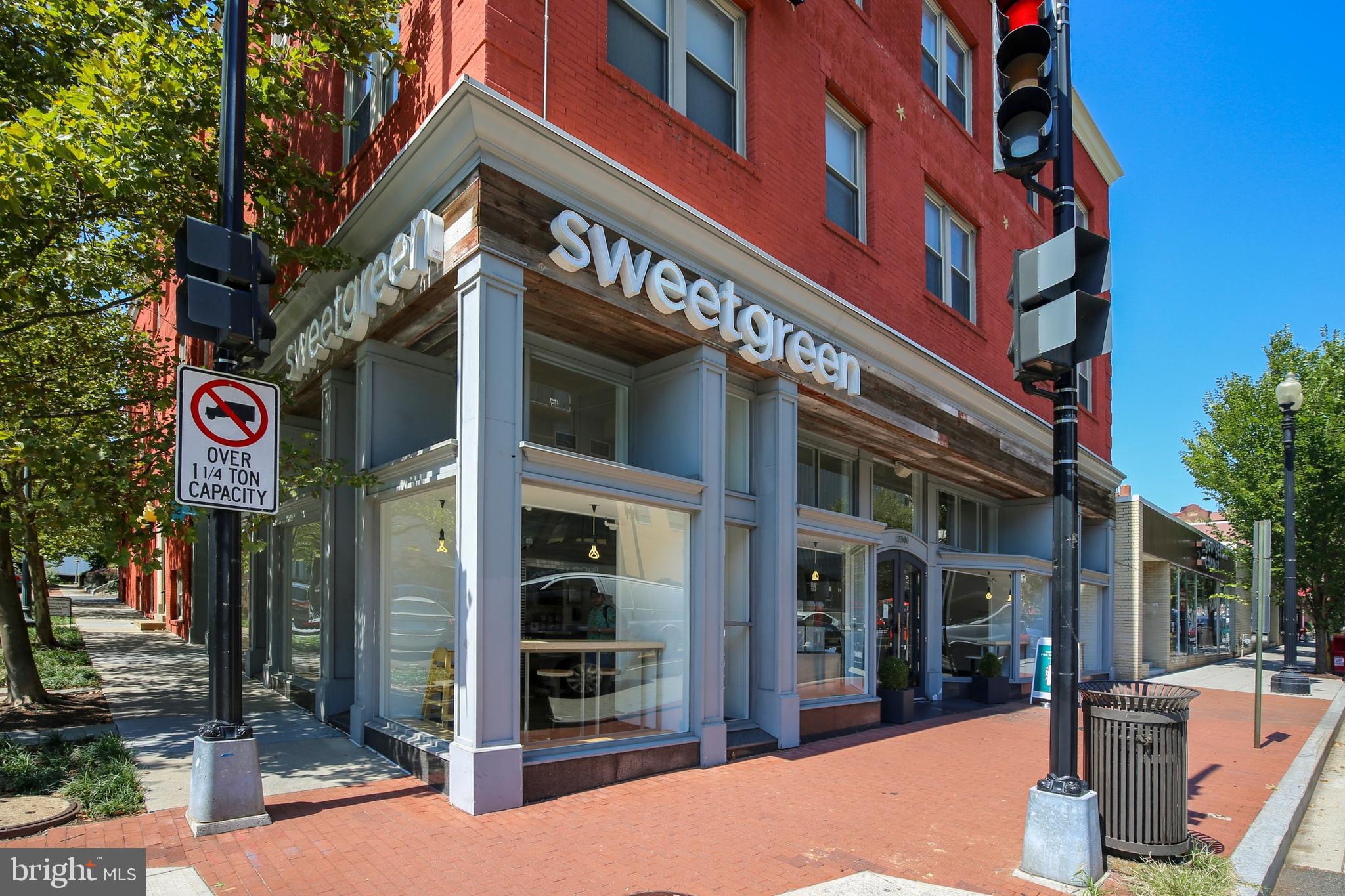 4000 Tunlaw Road Northwest, Unit 121 Washington, DC 20007 - Photo 36 of 38