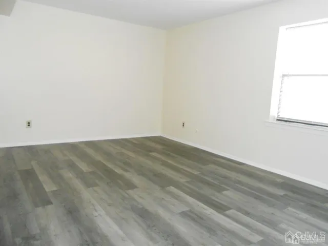 $2,200 | 512 Sharon Garden Court, Woodbridge, NJ 07095