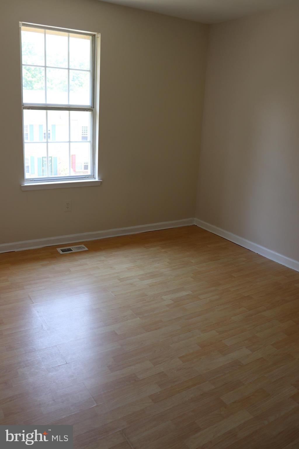 3733 Ferrara Drive Silver Spring, MD 20906 - Photo 18 of 27 Gallery Image 18