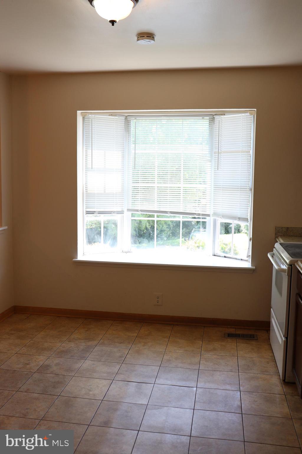 3733 Ferrara Drive Silver Spring, MD 20906 - Photo 4 of 27 Gallery Image 4