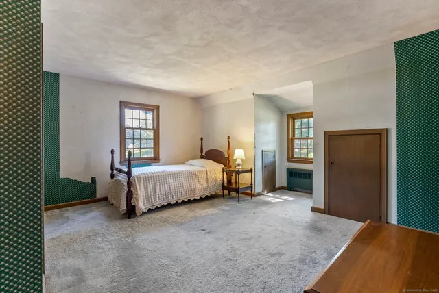 $625,000 | 5 Robeth Lane, Wethersfield, CT 06109