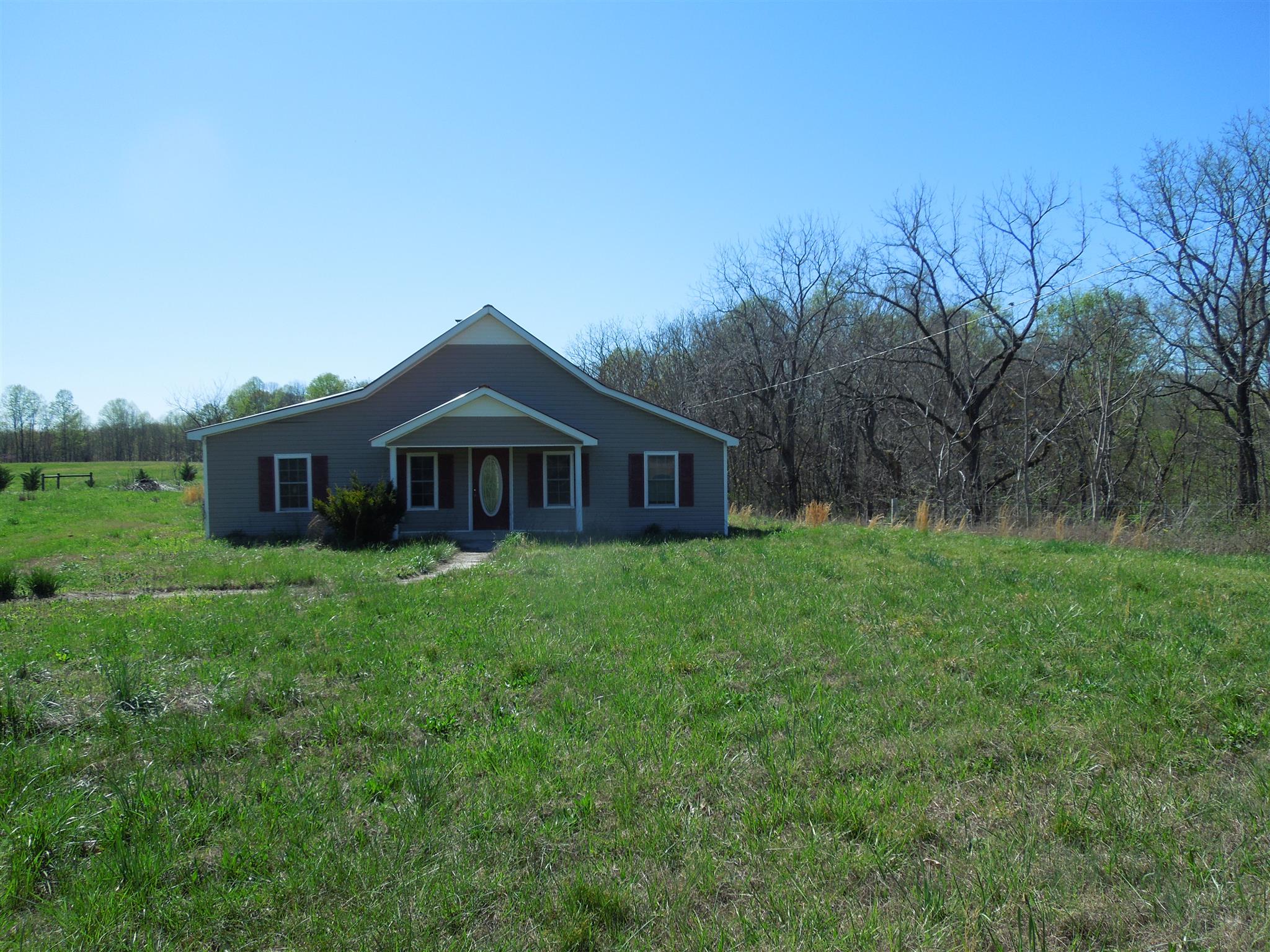 1116 Roberts Ridge Road Manchester, TN 37355 - Photo 3 of 20