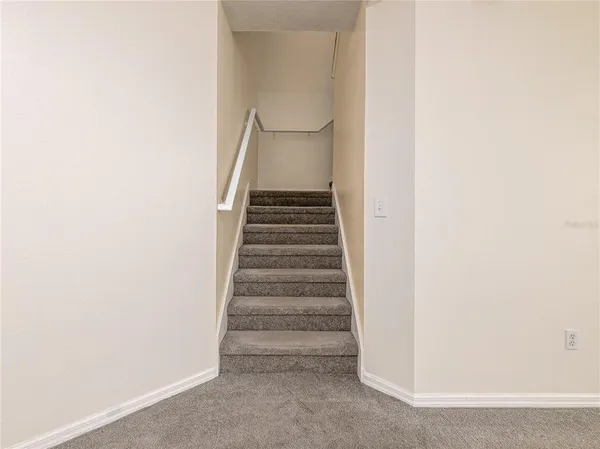 $1,950 | 9619 Carlsdale Drive, Riverview, FL 33578