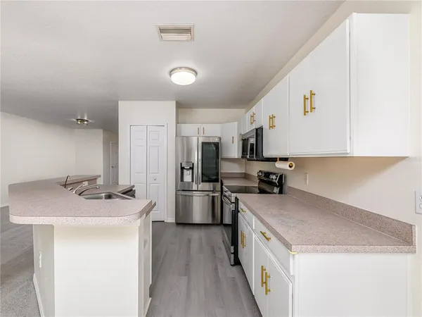 $1,950 | 9619 Carlsdale Drive, Riverview, FL 33578