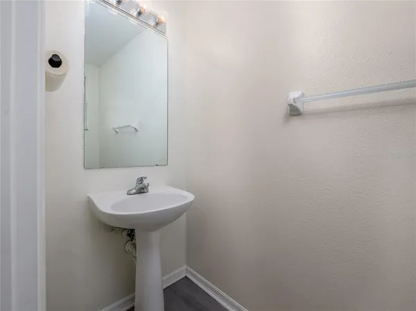 $1,950 | 9619 Carlsdale Drive, Riverview, FL 33578