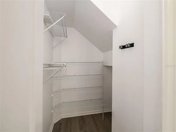 $1,950 | 9619 Carlsdale Drive, Riverview, FL 33578