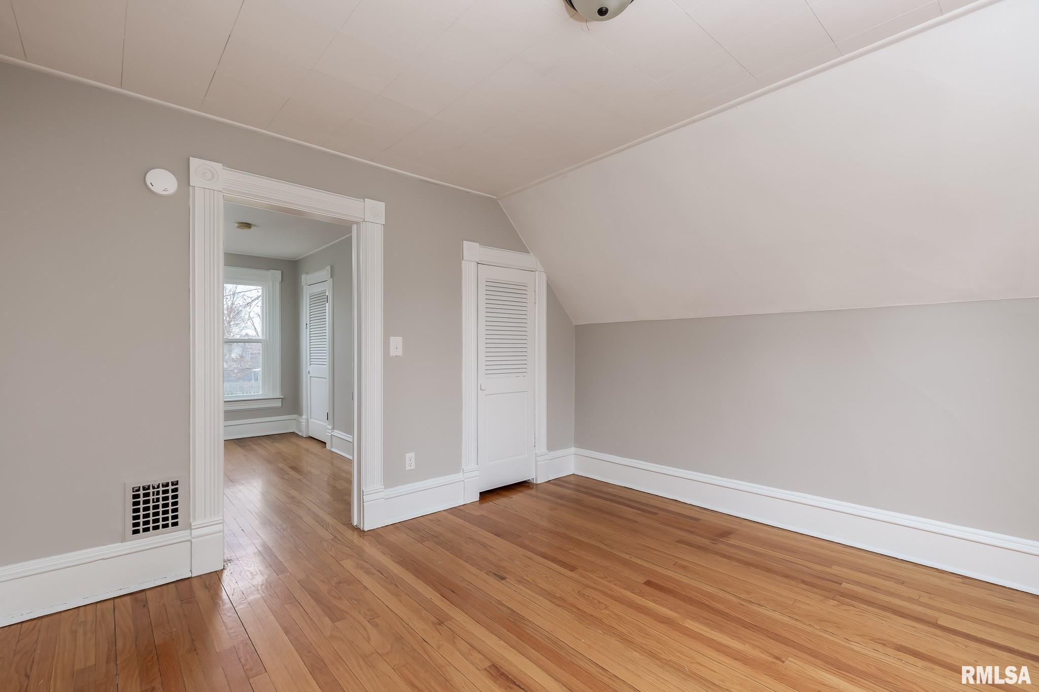 1818 10th Street Moline, IL 61265 - Photo 14 of 25 Gallery Image 14