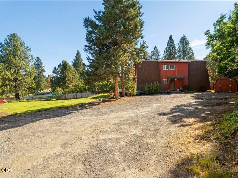 61170 Ferguson Road Bend, OR 97702 - Photo 51 of 55