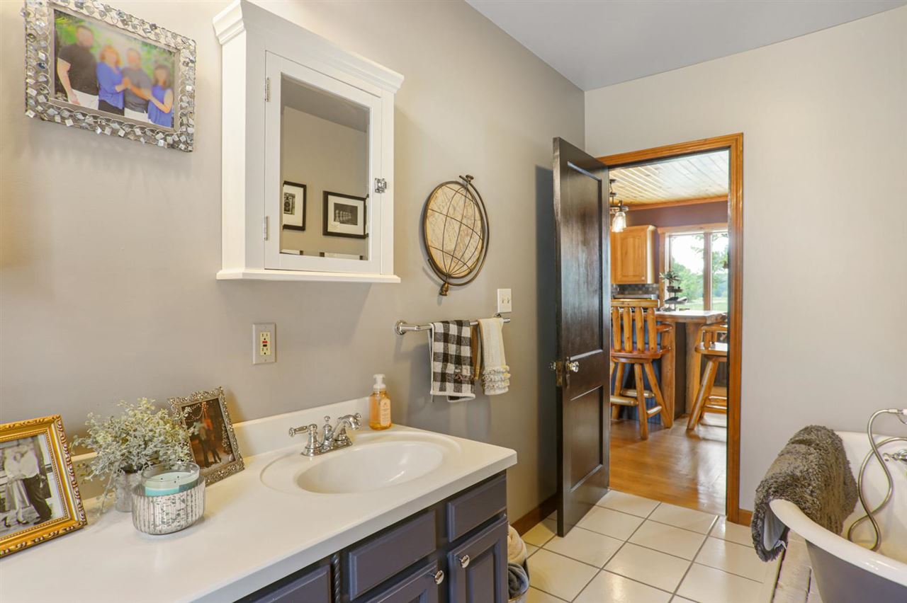 1760 South Raucholz Road Hemlock, MI 48626 - Photo 48 of 90