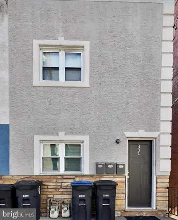$1,600 | 331 Spring Mill Avenue, Unit 3, Conshohocken, PA 19428
