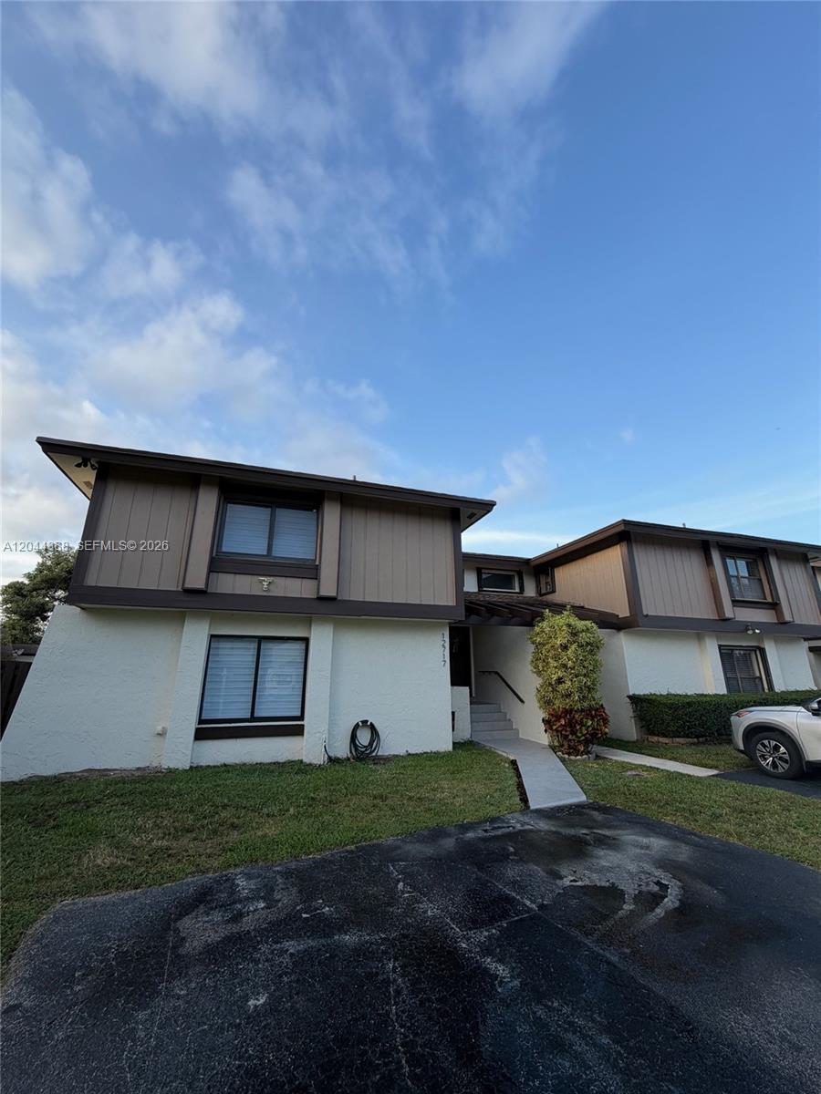 12717 Southwest 66th Terrace Miami, FL 33183 - Photo 2 of 40