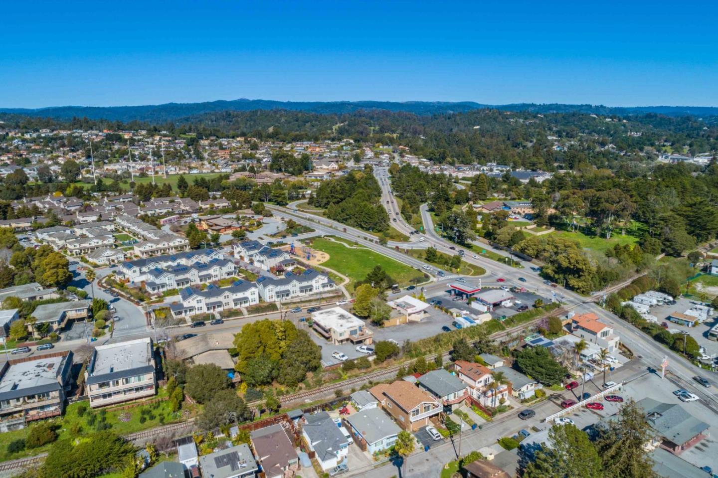 261 Sea Ridge Road, Unit 4 Aptos, CA 95003 - Photo 29 of 32 Gallery Image 29