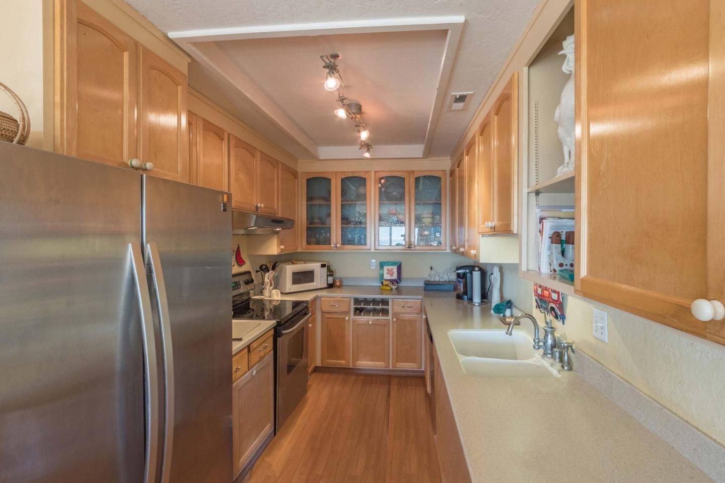 261 Sea Ridge Road, Unit 4 Aptos, CA 95003 - Photo 9 of 32 Gallery Image 9