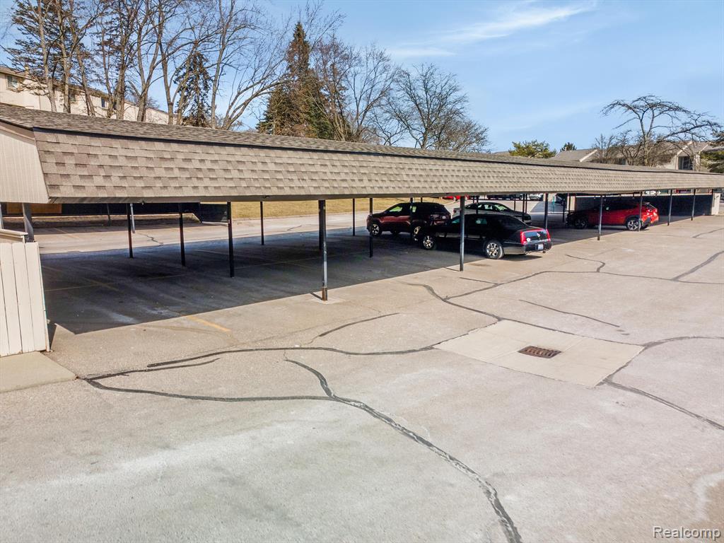 1693 Riverside Drive, Unit 5 Rochester Hills, MI 48309 - Photo 17 of 25