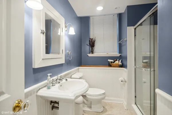 $8,000 | 645 North Park Boulevard, Glen Ellyn, IL 60137