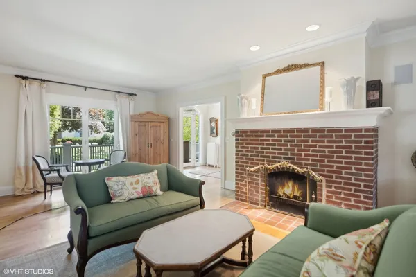 $8,000 | 645 North Park Boulevard, Glen Ellyn, IL 60137