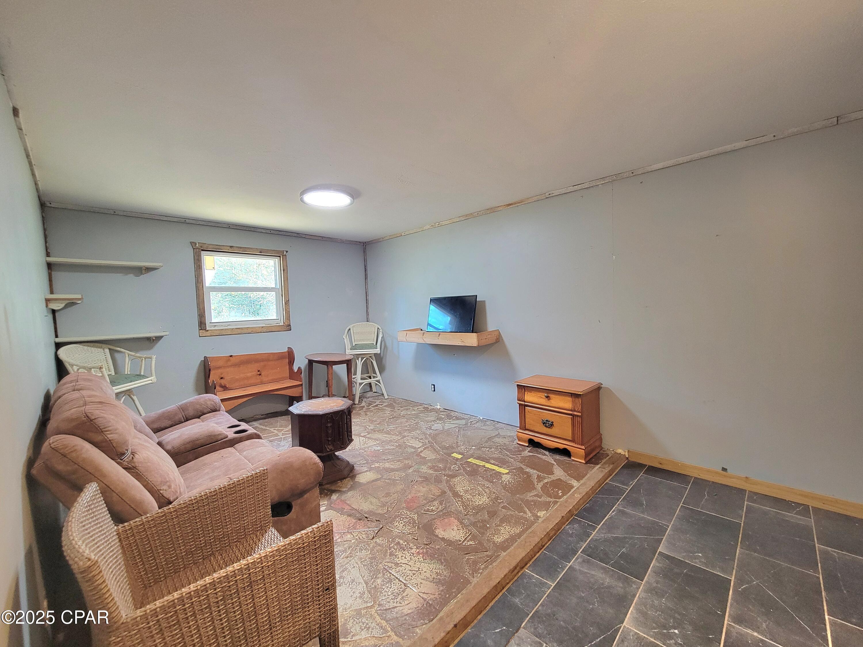 2914 Maridale Road Marianna, FL 32448 - Photo 5 of 11