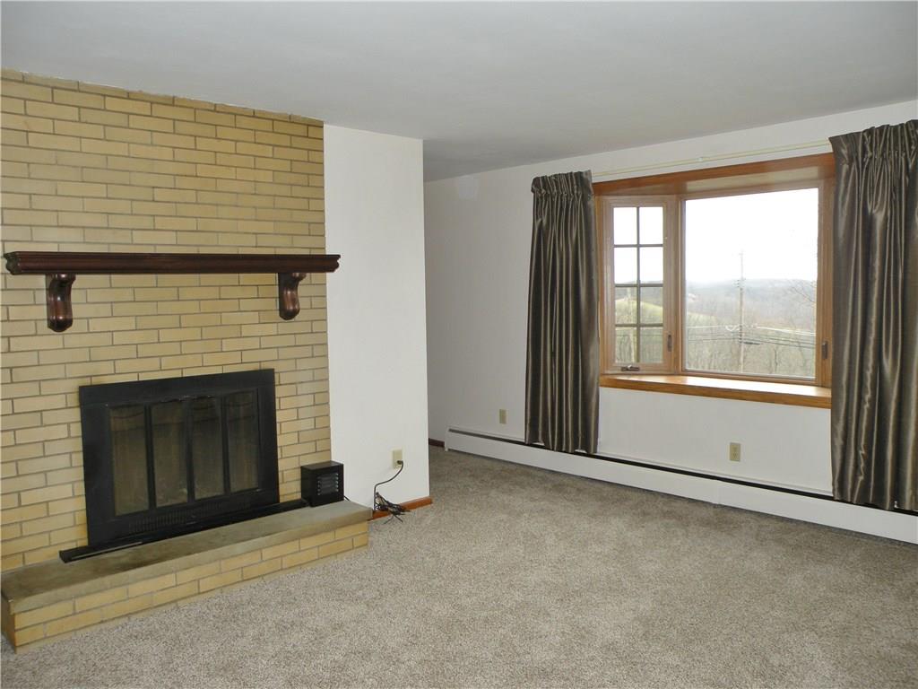 43 Munntown Road Eighty Four, PA 15330 - Photo 2 of 25 Living Room 43 Munntown Road