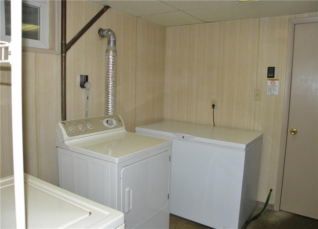 43 Munntown Road Eighty Four, PA 15330 - Photo 15 of 25 Laundry Room 43 Munntown Road