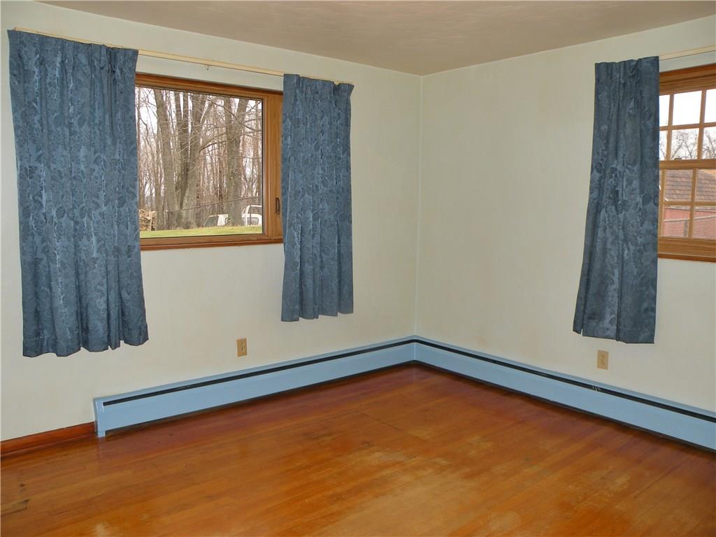 43 Munntown Road Eighty Four, PA 15330 - Photo 7 of 25 Master Bedroom 43 Munntown Road
