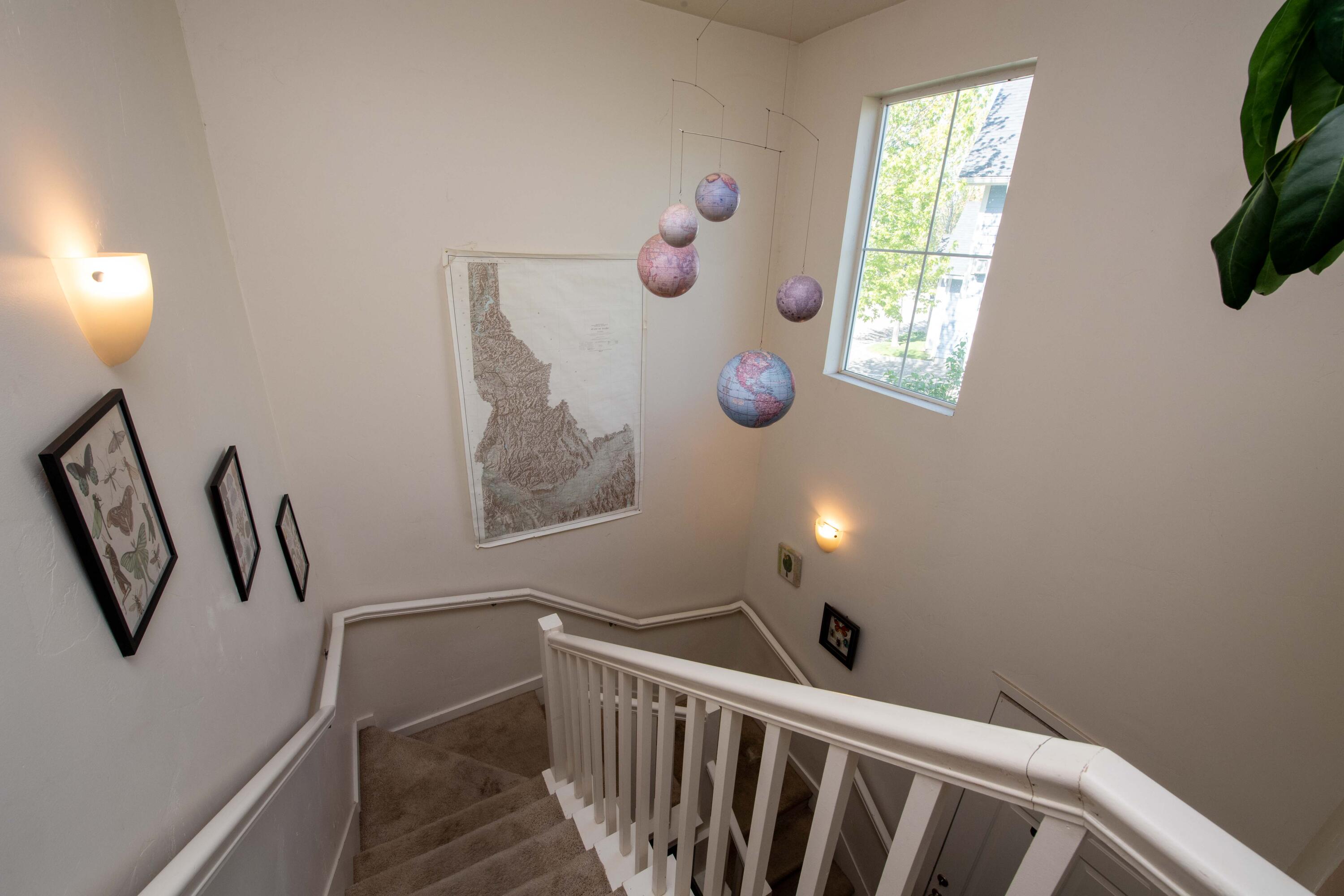 1850 Copper Ranch Lane, Unit D Hailey, ID 83333 - Photo 18 of 19 Stairwell