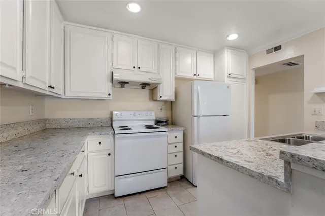 $3,900 | 10454 Rio Grande Court, Fountain Valley, CA 92708