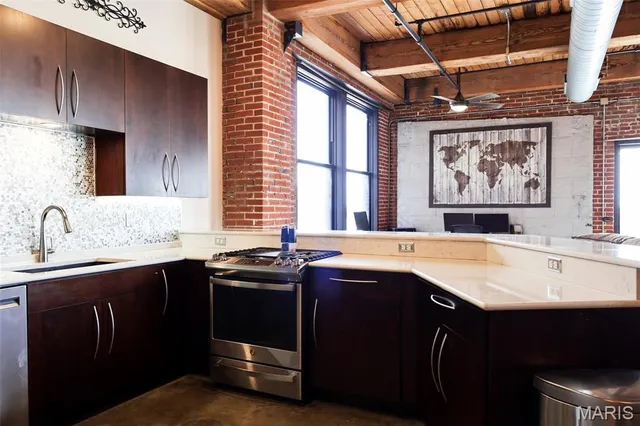 $163,900 | 1015 Washington Avenue, Unit 507, St. Louis, MO 63101