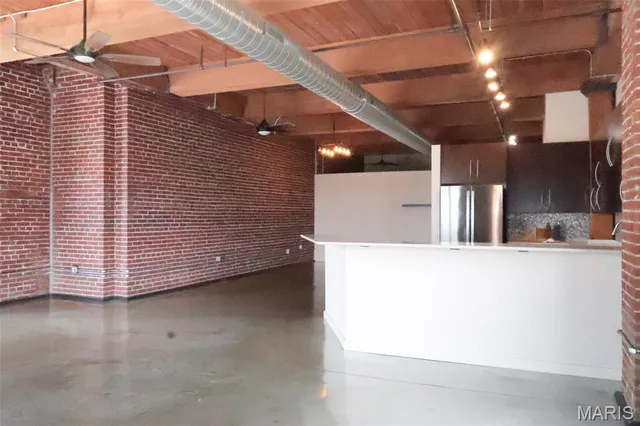 $163,900 | 1015 Washington Avenue, Unit 507, St. Louis, MO 63101