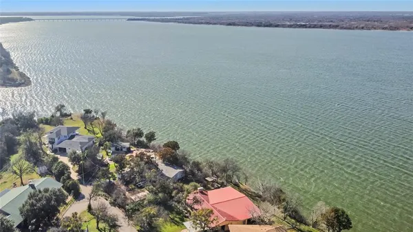 a bathroom with a toilet