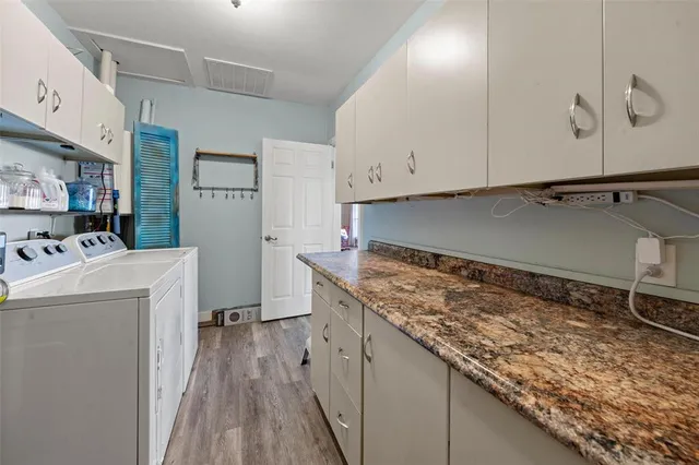 $570,000 | 104 Navajo Trail, Whitney, TX 76692