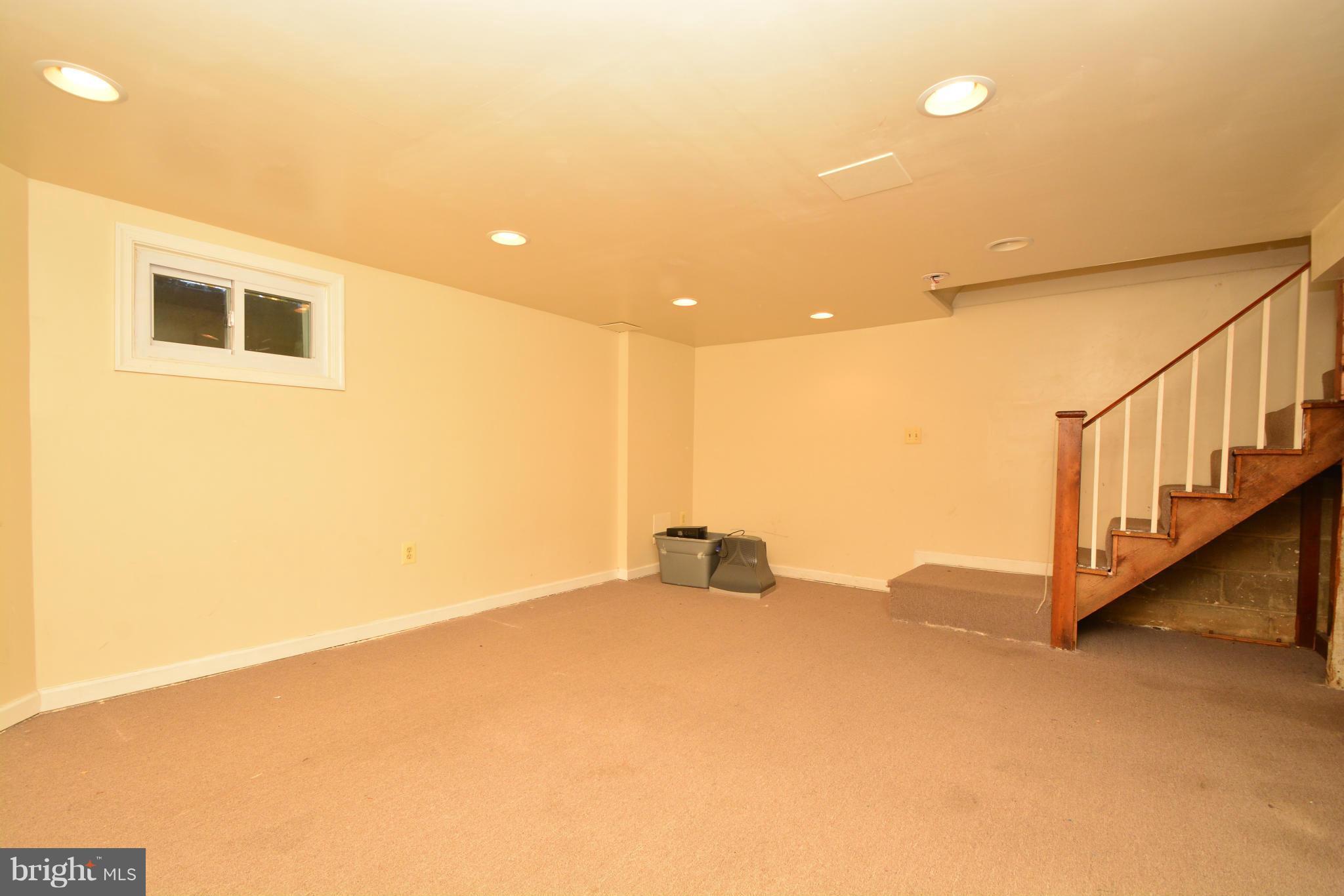 7462 Berkshire Road Baltimore, MD 21224 - Photo 12 of 30 Bath (Master)