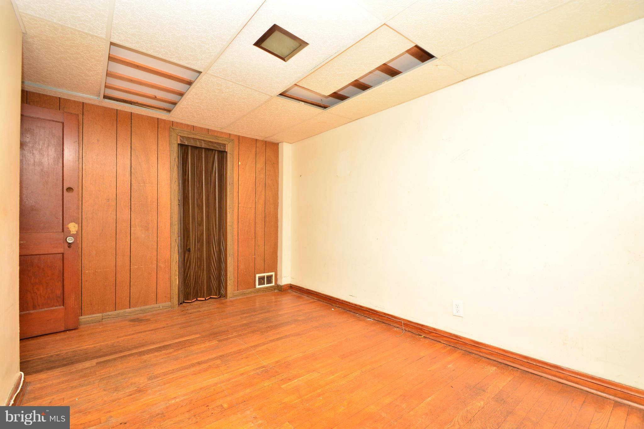 7462 Berkshire Road Baltimore, MD 21224 - Photo 30 of 30 Bath