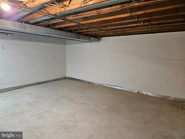 $1,795 | 137 Lorraine Avenue, Oreland, PA 19075