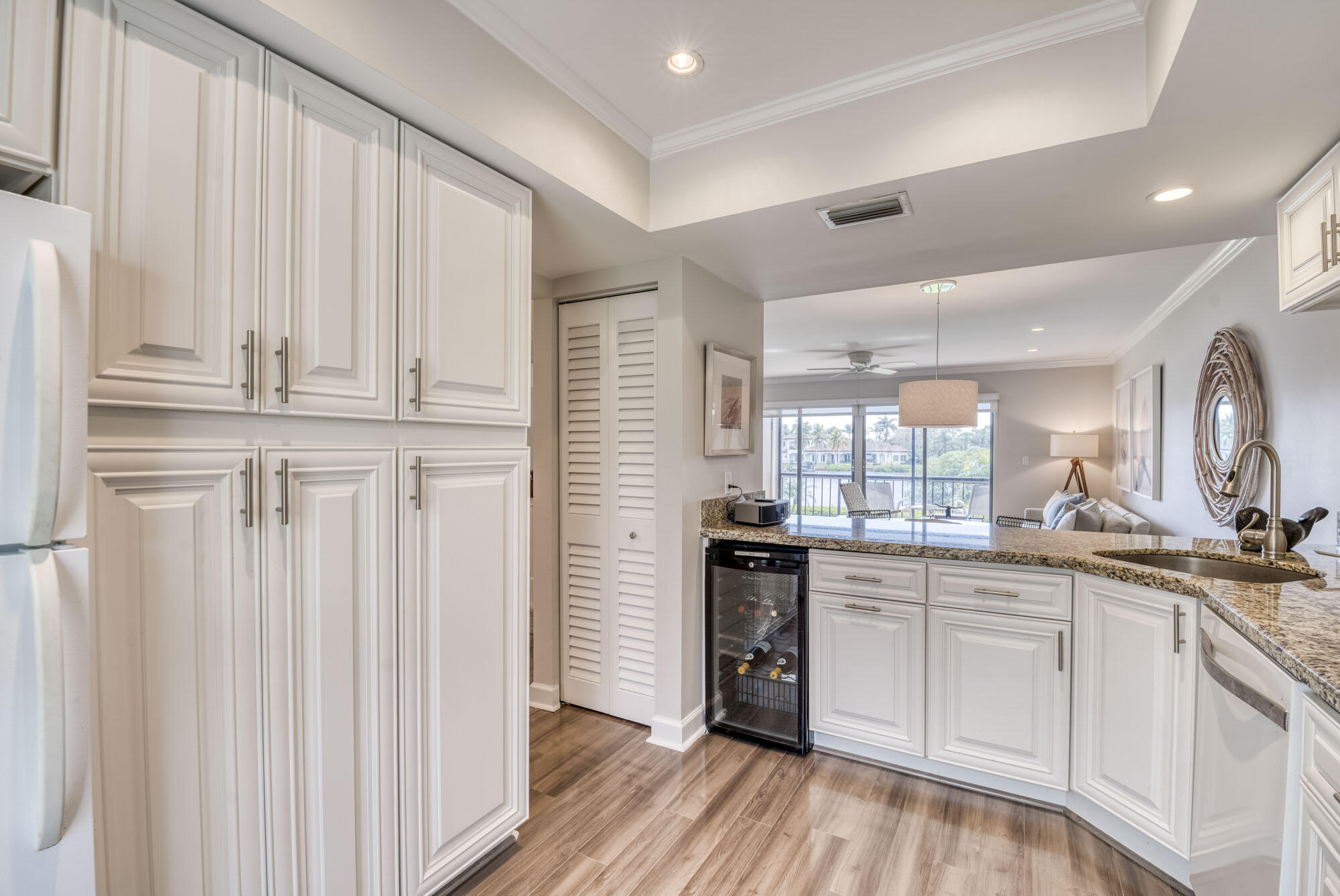 9160 Southeast Riverfront Terrace, Unit L Jupiter, FL 33469 - Photo 8 of 30 014