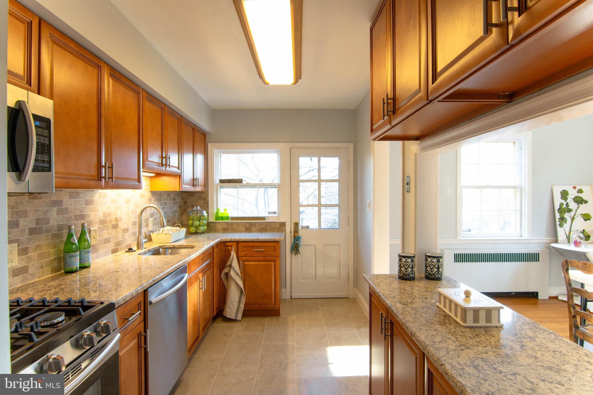 4219 Eastview Road Baltimore, MD 21218 - Photo 12 of 43 Gallery Image 12